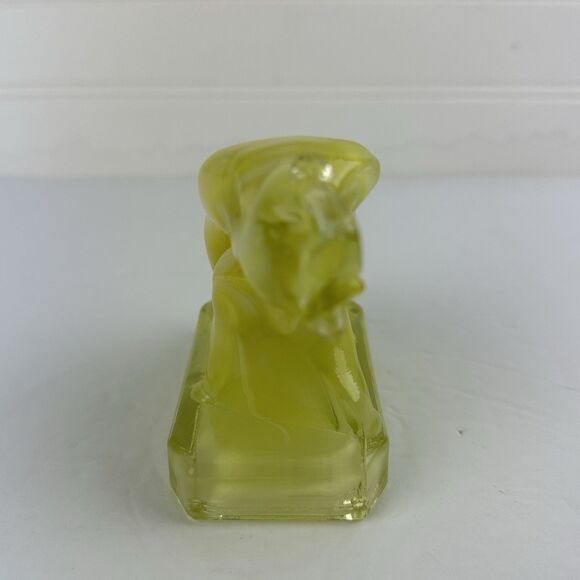 Vintage Boyd Glass Figurine Yellow Zack the Elephant Cornsilk Slag Cadmium Glow - Picture 3 of 10